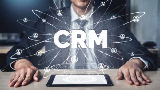 How to create Hubspot CRM?